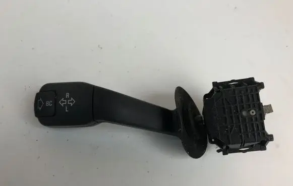 BMW 5 E39 Indicator stalk 8352172 01100410