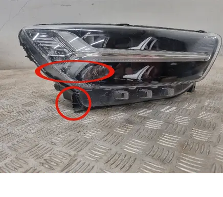Volvo XC40 Headlight/headlamp 31655990 2010016947