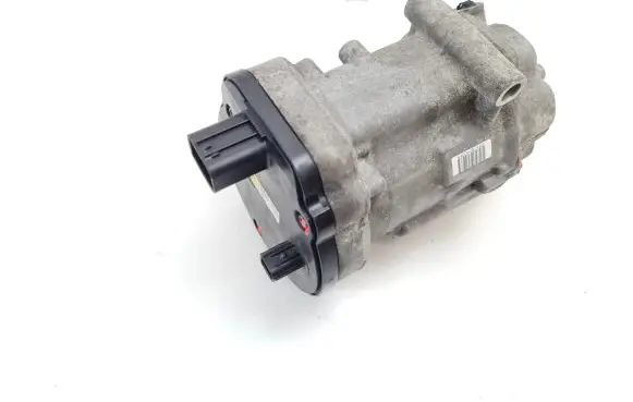 Toyota Prius (XW50) Air conditioning (A/C) compressor (pump) 0424000021