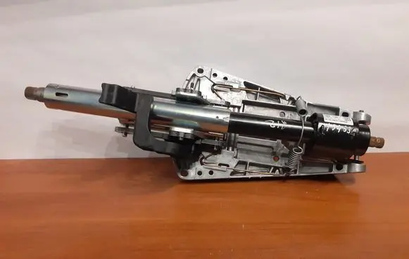 Mercedes-Benz E W212 Steering rack mechanical part 204462206 10463