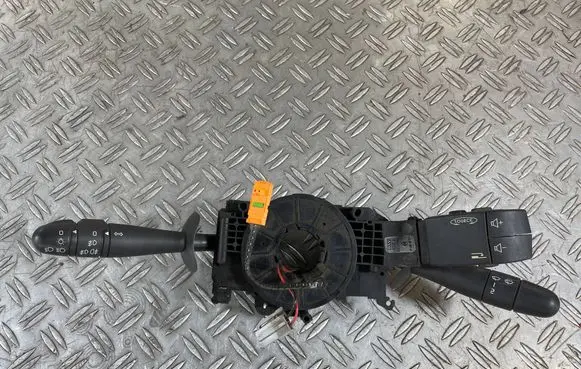 Renault Trafic II (X83) Wiper turn signal indicator stalk/switch 91167048D 8200070266