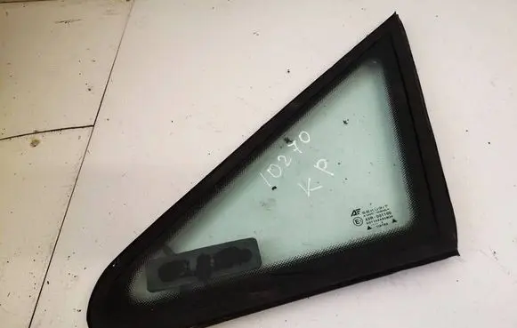 Ford Galaxy Front triangle window/glass as2