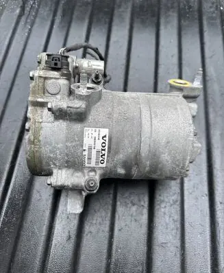 Volvo S90, V90 Air conditioning (A/C) compressor (pump) 31404240 00639101768 31368269