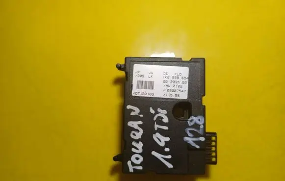 Volkswagen Touran I Steering angle sensor 1K0959654