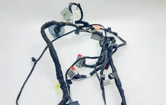 Land Rover Discovery 5 Front door wiring loom KY3214630