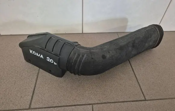 Hyundai Kona I Air intake hose/pipe 28210J9100