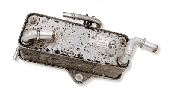 Audi Q3 8U Transmission/gearbox oil cooler 8U0317021A DZ400002