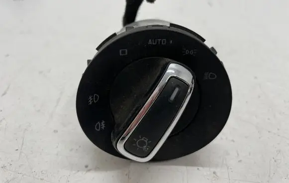 Skoda Superb B6 (3T) Light switch 3T0941431B