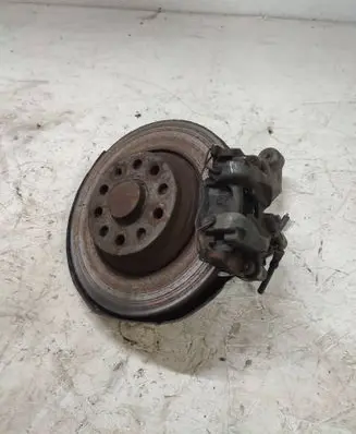Volkswagen PASSAT B8 Rear wheel hub