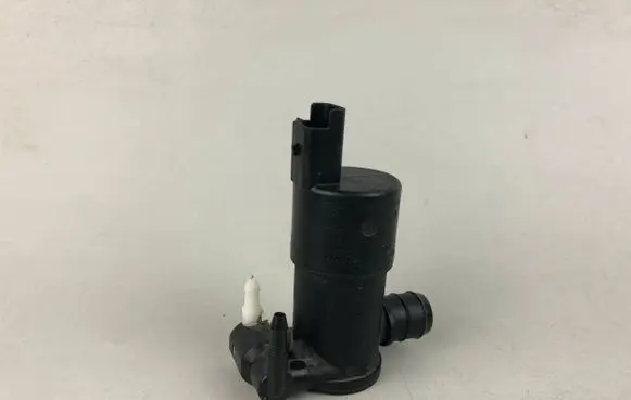 Peugeot 2008 II Windscreen/windshield washer pump 9825894180