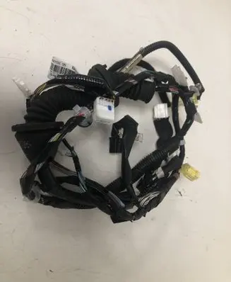 Toyota Avensis T270 Front door wiring loom 8215105820