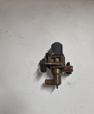 Mercedes-Benz Vito Viano W639 Coolant heater control valve 0018300684