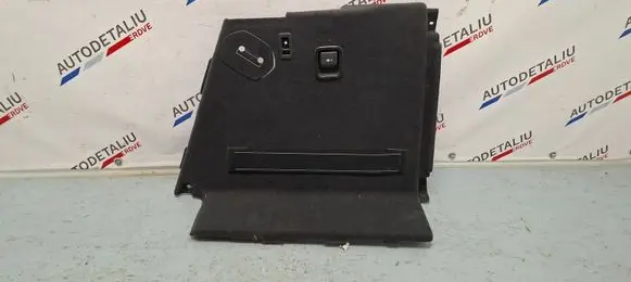 Trunk/boot side trim panel