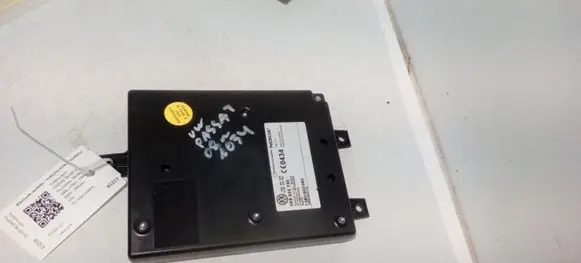 Volkswagen PASSAT B6 Bluetooth control unit module 1K8035730