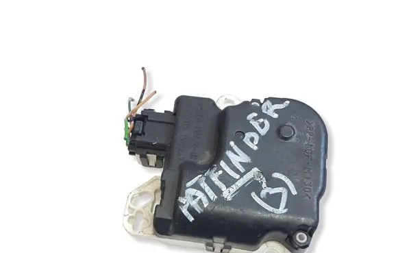 Nissan Pathfinder R51 Air flap motor/actuator VP5NEH19E616DB