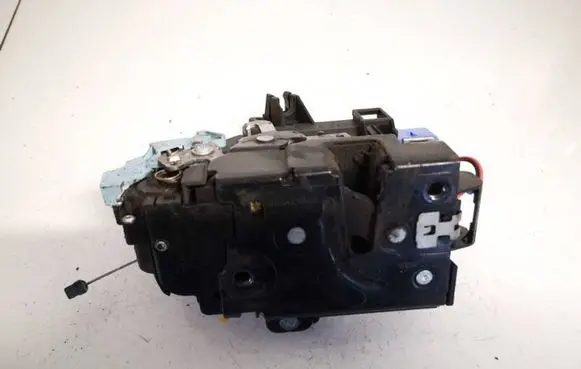 Skoda Octavia Mk2 (1Z) Front door lock 3d1837015