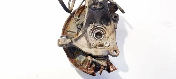 Volkswagen PASSAT B6 Front wheel hub 