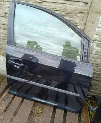Volkswagen Touran I Front door 1T1
