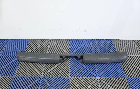 Lexus CT 200H Trunk/boot sill cover protection 6471676010