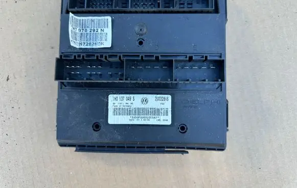 Volkswagen Transporter - Caravelle T5 Comfort/convenience module 7H0937049S 28032866