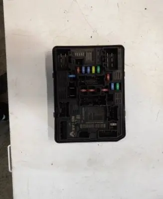 Renault Captur II Central body control module 284B67877R