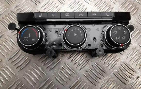 Volkswagen Tiguan Climate control unit 5NA907426G