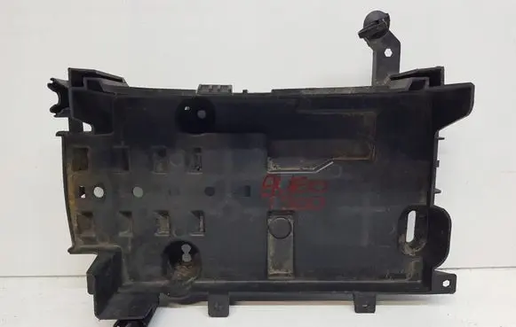 Battery box tray