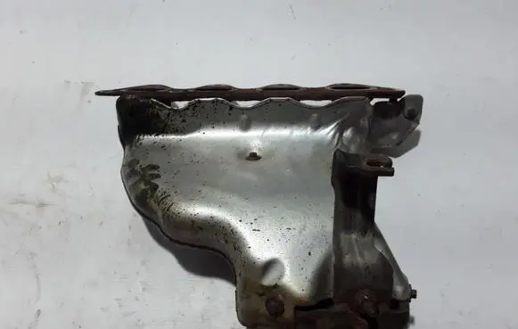 Dacia Duster Exhaust manifold 140044690R