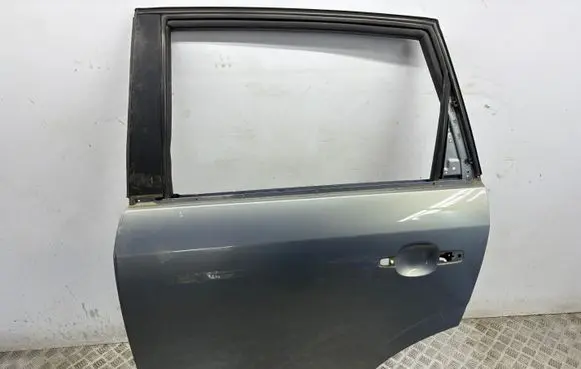 Opel Antara Rear door 