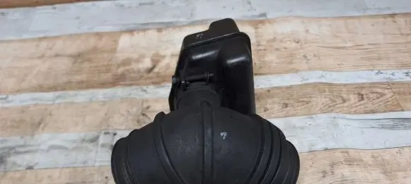 Intake resonator