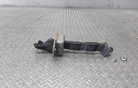 Nissan X-Trail T30 Front door check strap stopper