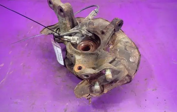 Toyota Avensis Verso Front wheel hub spindle knuckle