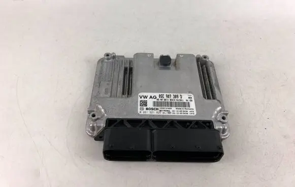 Volkswagen Golf VIII Engine control unit/module 05E907309D