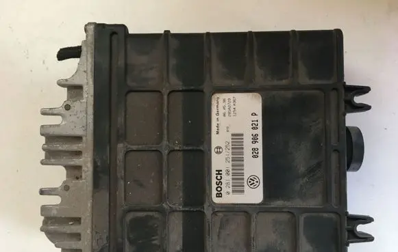 Volkswagen Sharan Engine control unit/module 0281001251 028906021P