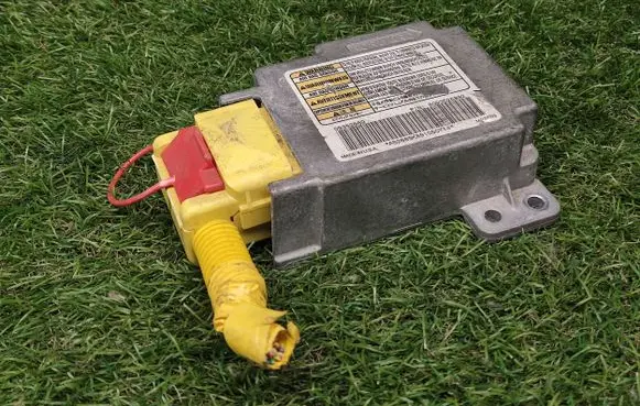 Opel Frontera B Airbag control unit/module 8093526892 09352689