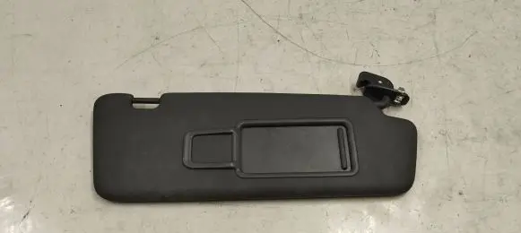 Sun visor
