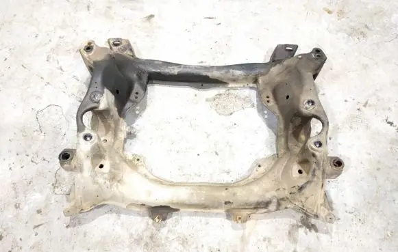 Mercedes-Benz C W204 Front subframe 2126280457 2216200311