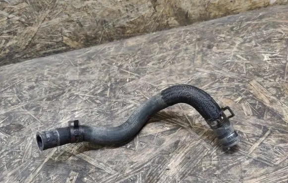 Chevrolet Captiva Engine coolant pipe/hose 25183002