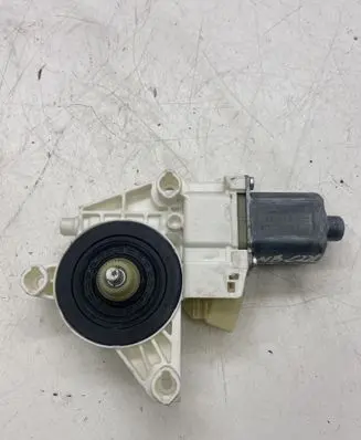 Mercedes-Benz C AMG W204 Rear door window regulator motor A2048200642