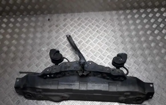 Lexus IS 200-300 Radiator support slam panel