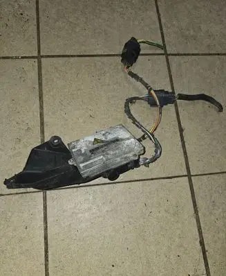 Volvo C30 Headlight ballast module Xenon 1307329098 10EEG060084 110760014