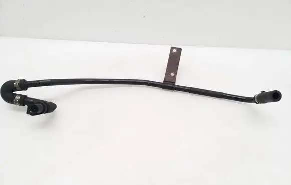 Volkswagen Touareg I Engine coolant pipe/hose