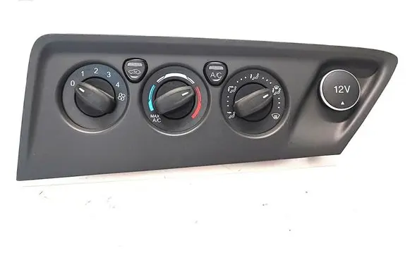 Ford Transit Custom Air conditioning (A/C) switch GK2T18549
