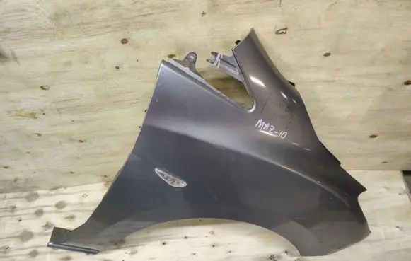 Mazda 5 Fender