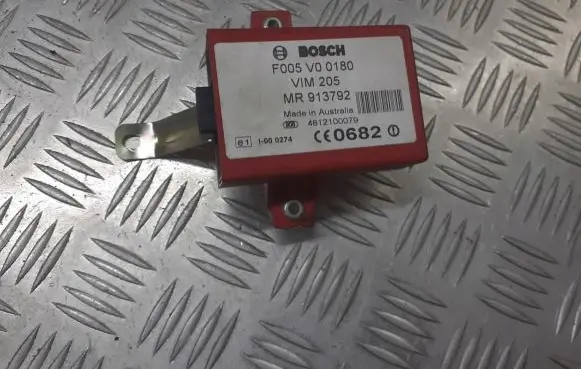 Mitsubishi Space Star Other control units/modules MR913792