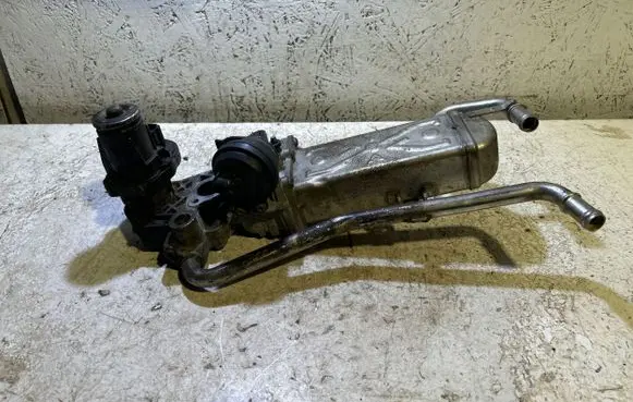 Skoda Fabia Mk2 (5J) EGR valve cooler 03P131512D 6104108001M