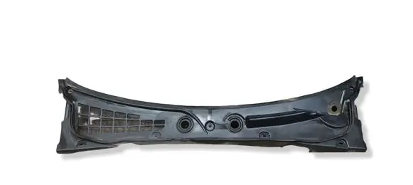 Dodge Durango II Wiper trim 