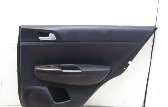 Seat Leon (5F) Rear door card panel trim 82623-F1000