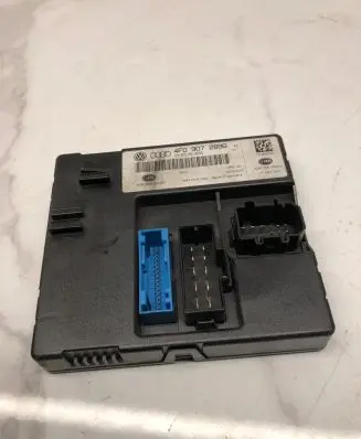 Audi A6 S6 C6 4F Light module LCM 4F0907289G 4F0910289G
