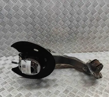 BMW X1 F48 F49 Rear wheel hub 6851580 6851589